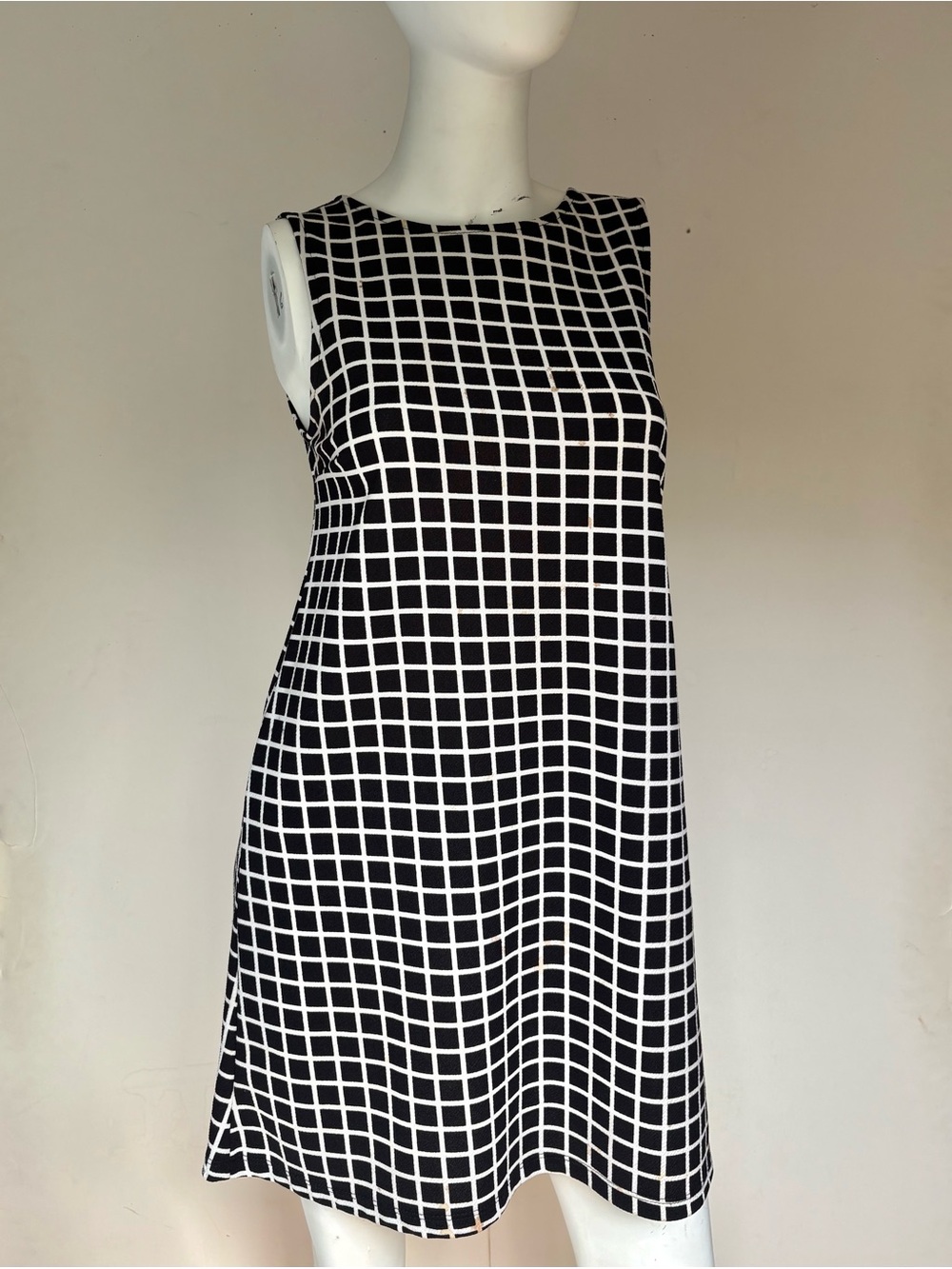 Ginger G Black & White Grid Sleeveless Midi Dress